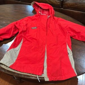 Columbia women jacket size L color red